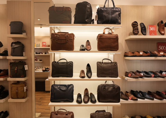 Airia Mall, Gurgaon- Brand Store-Hush Puppies (3)